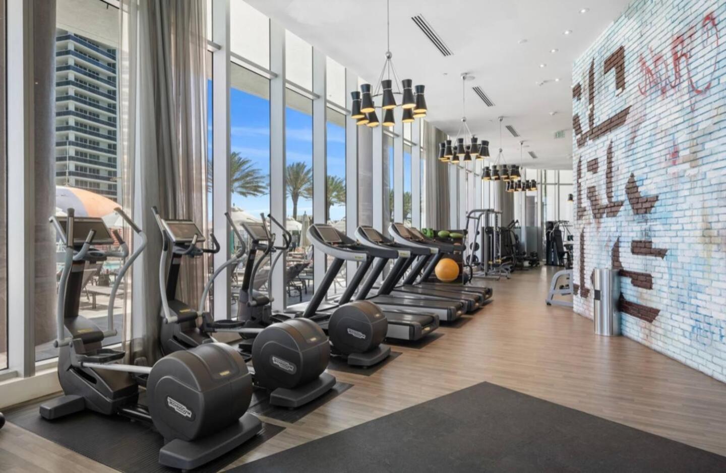 Wonderful 2/2 Condo W Ocean View At Hyde Beach Hollywood Exterior photo
